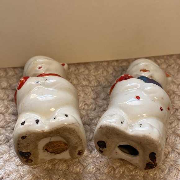 SHAWNEE BEAR SALT AND PEPPER - Picture 3 of 3